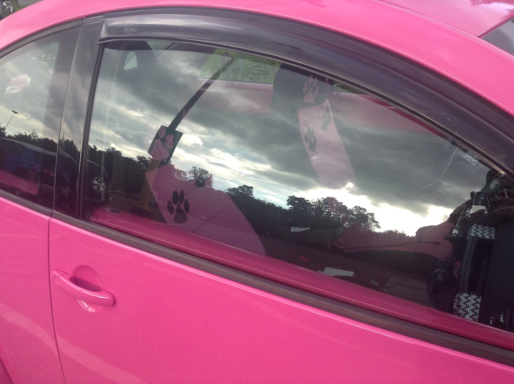 Pink VW Volkswagen Bug Beetle, by Mike Mozart of TheToyChannel and JeepersMedia on YouTube. # #VolkswagenBeetle #Pink #VW