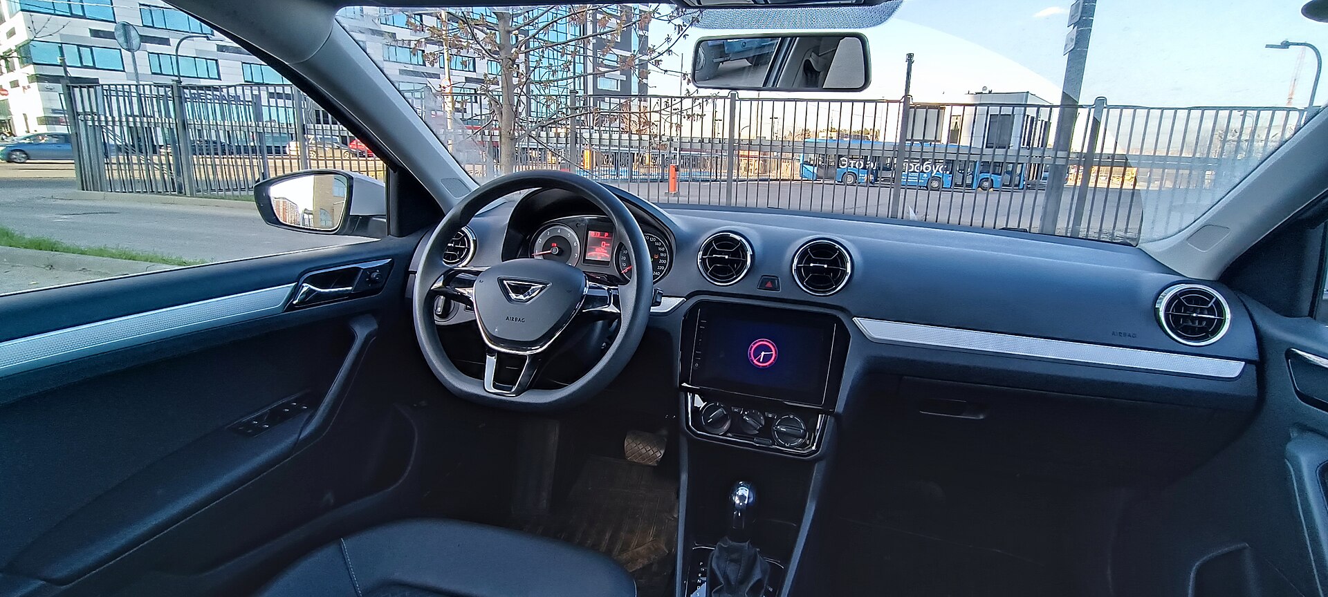 Салон автомобиля Jetta VA3 сервиса каршеринга "Делимобиль"