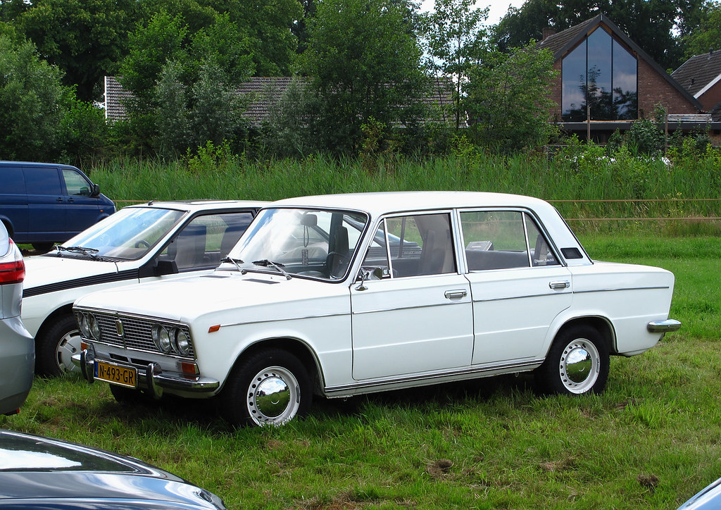 VAZ 2103 Zhiguli (ВАЗ-2103 Жигули)