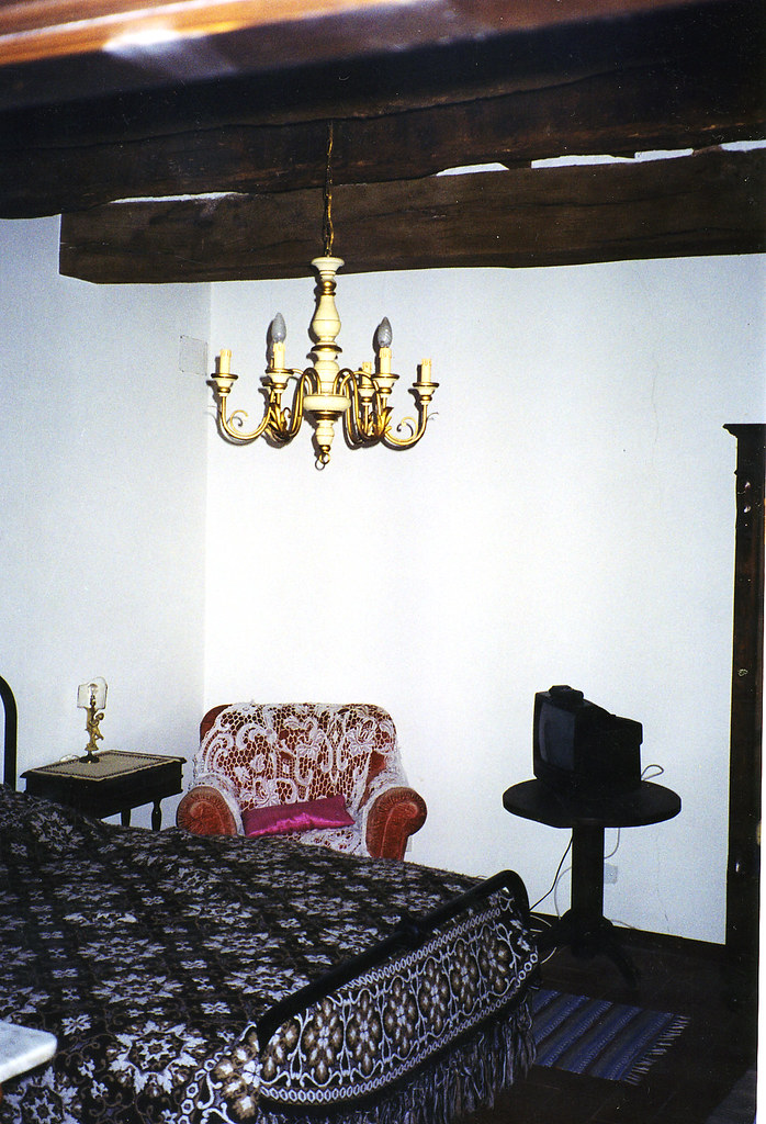 Il Molinello apartment interior, Asciano Tuscany