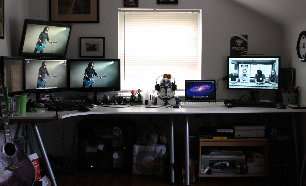 Full Desk