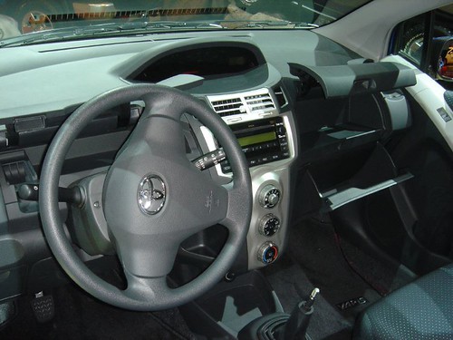 2007 Toyota Yaris interior