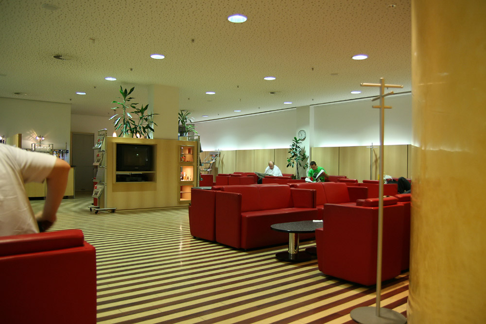 A Deutsche Bahn lounge at Munich main railway station