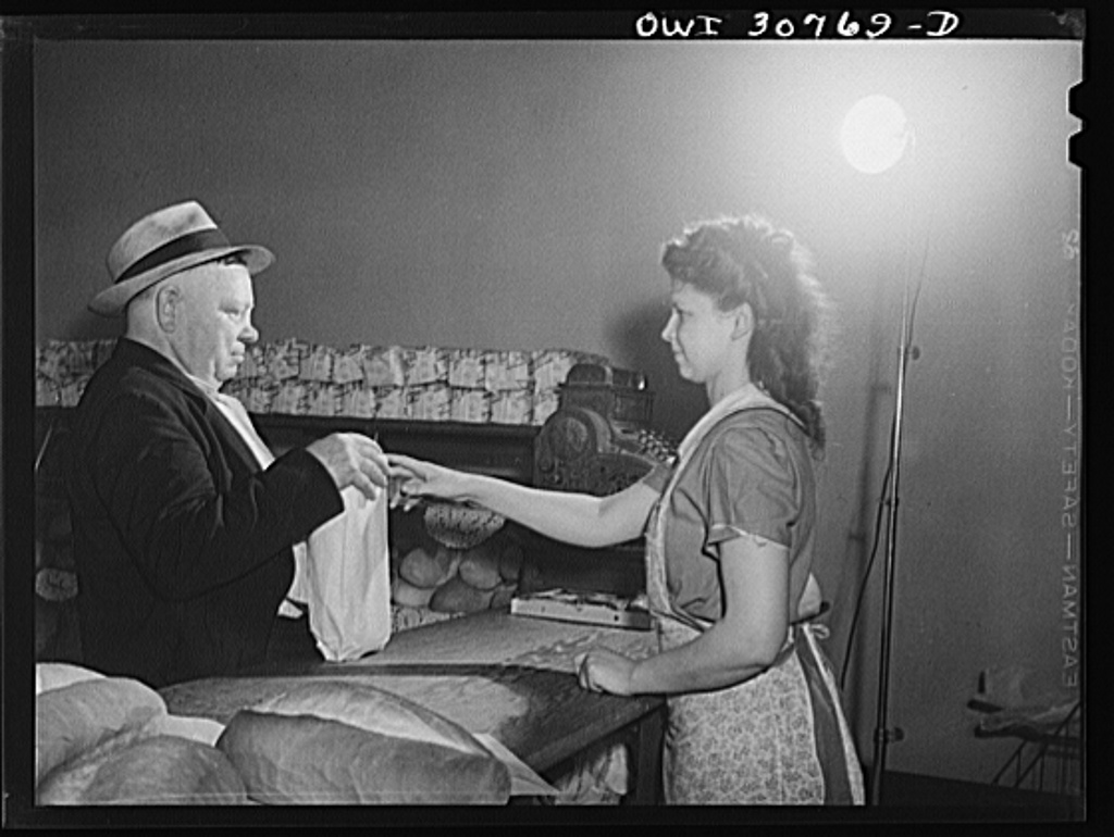File:Purchasing bread in a Lithuanian bakery.8d19617v.jpg