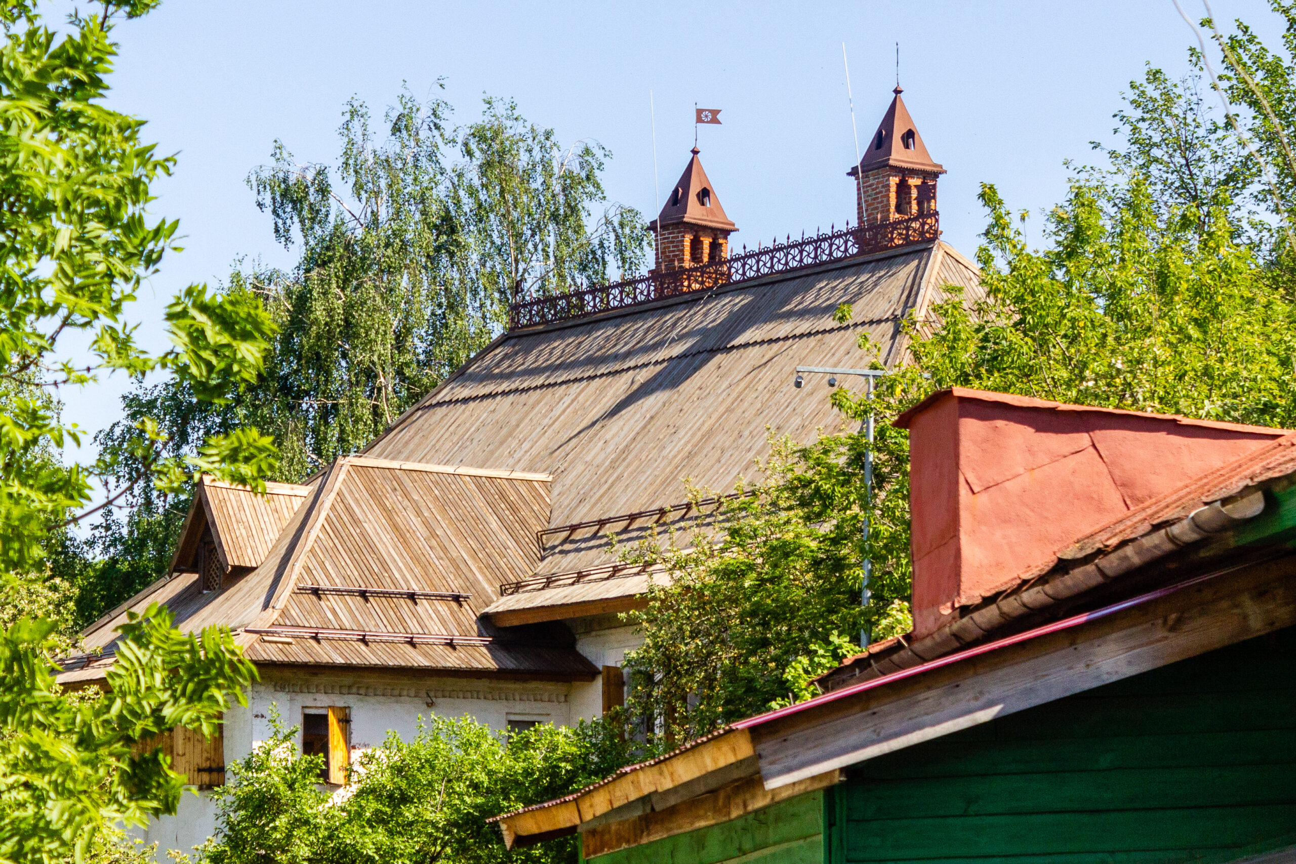 File:Дом Ершова, кровля, 2020-05-30.jpg