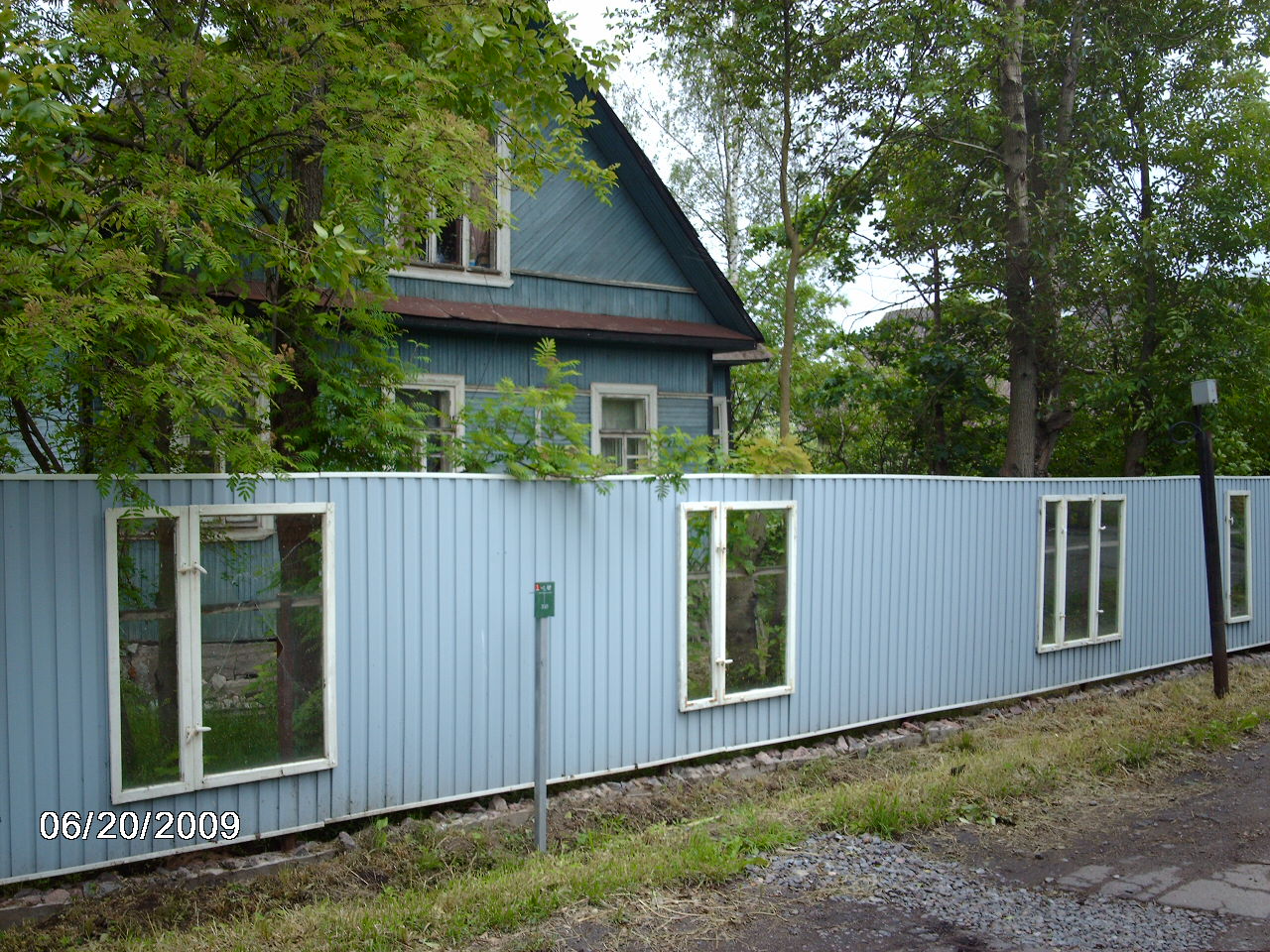 Странный забор-Strange fence. - panoramio